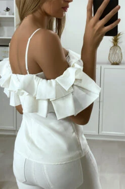 Blouse Blanche Col Bateau Avec Volant En Forme De Plis -Default Template 5 blouse blanche col bateau avec volant en forme de plis 4