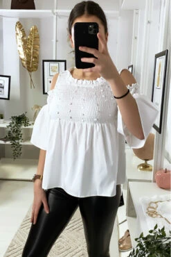 Blouse Blanche épaules Dénudé Foncé Devant Avec Paillettes -Default Template 5 blouse blanche epaules denude fonce devant avec paillettes 3