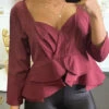 Blouse Bordeaux Péplum à Col Et Dos Plongeant.
