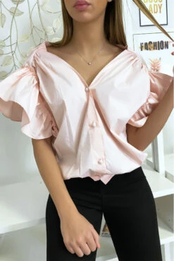 Blouse Chemise Rose Boutonnés à L'avant Avec Volant Aux Manches Et Fronce Aux épaules -Default Template 5 blouse chemise rose boutonnes a l avant avec volant aux manches et fronce aux epaules 2