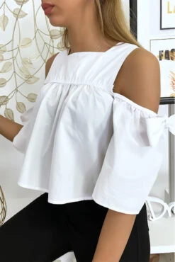 Blouse Crop Top Blanche Avec Noeuds -Default Template 5 blouse crop top blanche avec noeuds 3