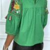 Blouse D'été Vert Avec Détails/fleurs Brodés Et Pompons, à Manches Mi-longues Et Col Rond -Default Template 5 blouse d ete vert avec detailsfleurs brodes et pompons a manches mi longues et col rond