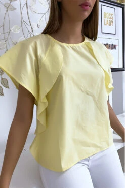 Blouse Jaune à Volant Avec Trois Boutons à L'épaules -Default Template 5 blouse jaune a volant avec trois boutons a l epaules 1
