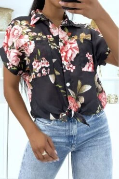 Chemise Fleurie Noire à Manches Mi-longues Et Col à Revers En Voile épais Et Jolis Boutons