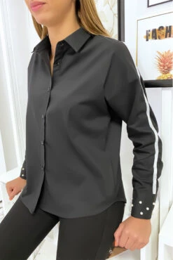 Chemise Noir Avec Bande Blanche Sur Les Bras Et Perles Aux Manches -Default Template 5 chemise noir avec bande blanche sur les bras et perles aux manches 2