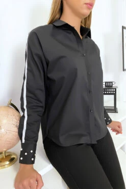Chemise Noir Avec Bande Blanche Sur Les Bras Et Perles Aux Manches -Default Template 5 chemise noir avec bande blanche sur les bras et perles aux manches 5