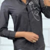 Chemise Noire Avec Dessin De Visage En Blanc, à Manches Longues -Default Template 5 chemise noire avec dessin de visage en blanc a manches longues