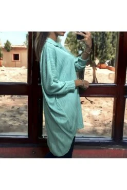 Chemise Over Size Vert D'eau Avec Sublime Matière
