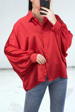 Chemise Rouge Satinée Oversize Avec Manches Chauve-souris -Default Template 5 chemise rouge satinee oversize avec manches chauve souris 1