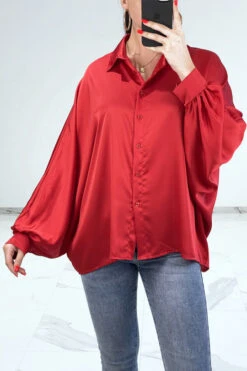Chemise Rouge Satinée Oversize Avec Manches Chauve-souris -Default Template 5 chemise rouge satinee oversize avec manches chauve souris 3