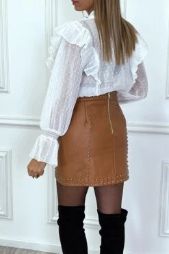 Chemisier Blanc En Voile à Plumetis, Volants, Et Col Lavallière -Default Template 5 chemisier blanc en voile a plumetis volants et col lavalliere 5