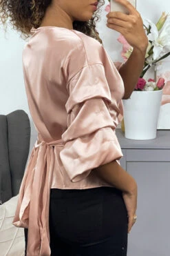 Chemisier En Cache Coeur Satiné Rose à Manche Bouffantes -Default Template 5 chemisier en cache coeur satine rose a manche bouffantes 3