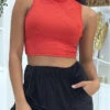 Crop Top Côtelé à Col Montant Rouge