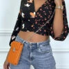 Crop Top Noir à Motif Floral Et Col Plongeant 1 Crop Top Noir à Motif Floral Et Col Plongeant -Default Template 5 crop top noir a motif floral et col plongeant