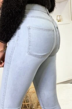 Jeans Slim Bleu Ciel Avec Poches Arrière -Default Template 5 jeans slim bleu ciel avec poches arriere 4