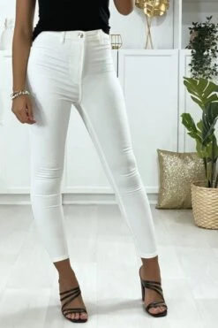 Jeans Slim En Blanc Avec Poches à L'arrière