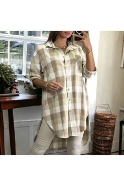 Longue Chemise à Carreaux Très Chic Avec Du Beige -Default Template 5 longue chemise a carreaux tres chic avec du beige 2