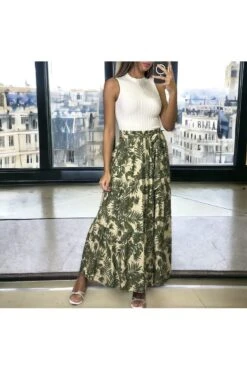 Longue Jupe Kaki évasé Motif Feuilles -Default Template 5 longue jupe kaki evase motif feuilles 2