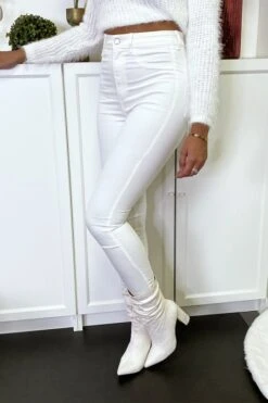 Pantalon Jeans Slim Blanc Avec Poches Arrières -Default Template 5 pantalon jeans slim blanc avec poches arrieres 4