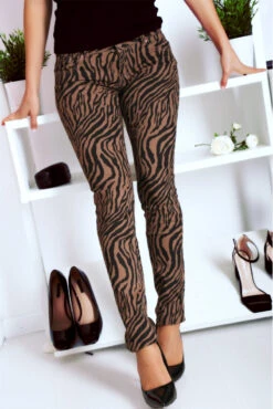 Pantalon Jeans Taupe Avec Ces Motifs Tendances Noir - S1317G -Default Template 5 pantalon jeans taupe avec ces motifs tendances noir s1317g 6