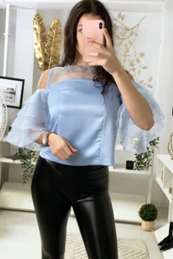 Top Bleu Satiné Avec Manches Volante Et Buste En Tulle -Default Template 5 top bleu satine avec manches volante et buste en tulle 3